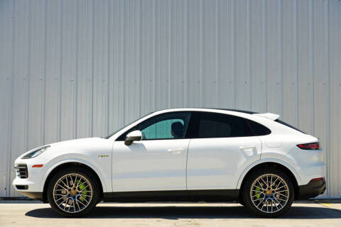 2023 Porsche Cayenne E-Hybrid Coupe
