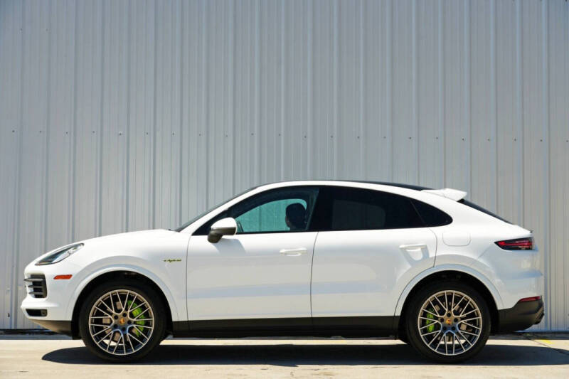 2023 Porsche Cayenne E-Hybrid Coupe