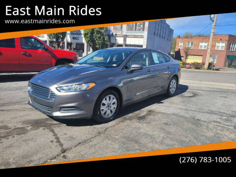 2013 Ford Fusion for sale at East Main Rides in Marion VA