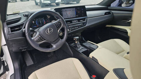 2022 Lexus ES 350