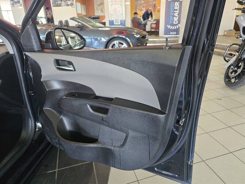 2014 Chevrolet Sonic LT Auto