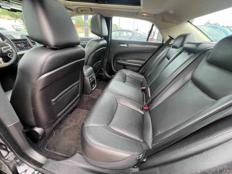 2018 Chrysler 300 Touring