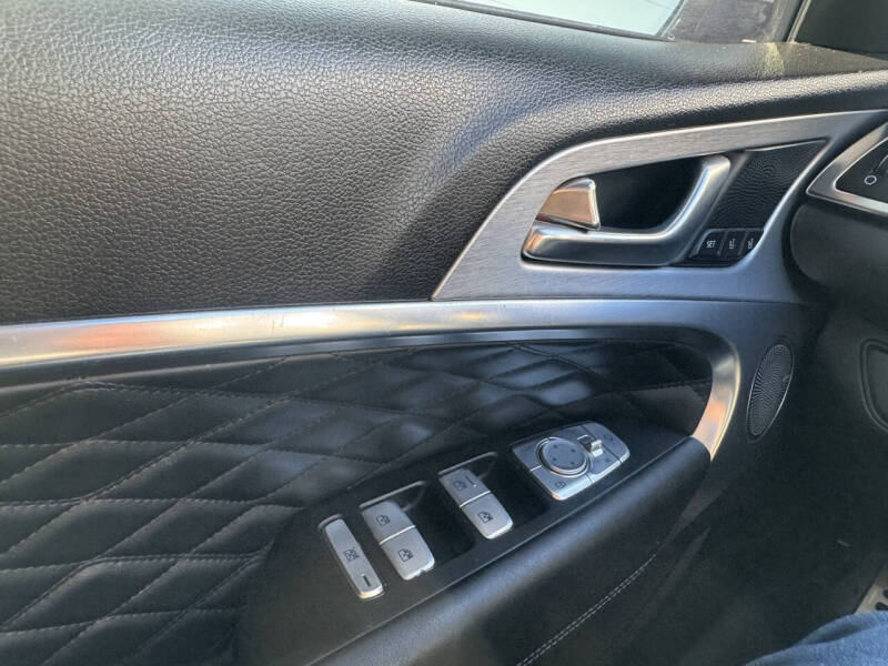 2019 Genesis G70 3.3T Advanced