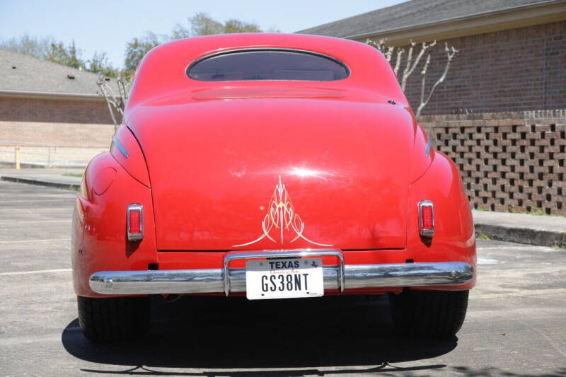1941 Ford Deluxe