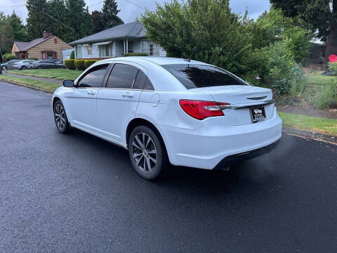 2012 Chrysler 200 S