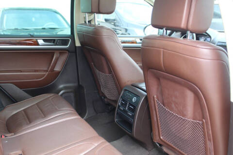 2012 Volkswagen Touareg Hybrid