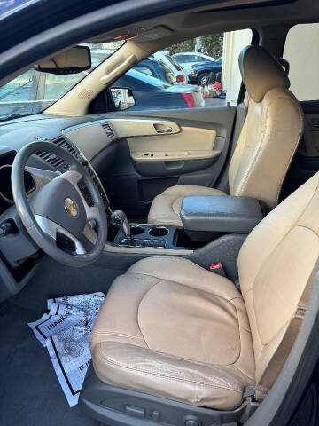 2011 Chevrolet Traverse LT