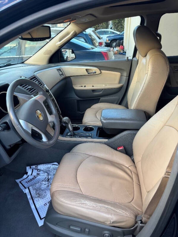 2011 Chevrolet Traverse LT