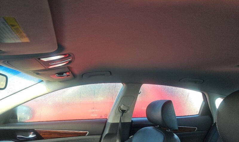 2019 Kia Cadenza Premium