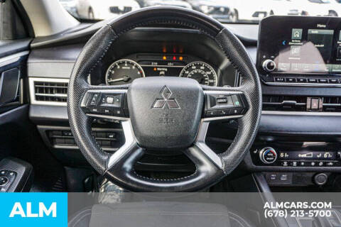 2023 Mitsubishi Outlander SE