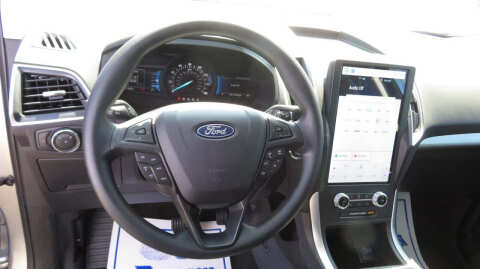 2023 Ford Edge SE