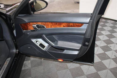 2013 Porsche Panamera GTS