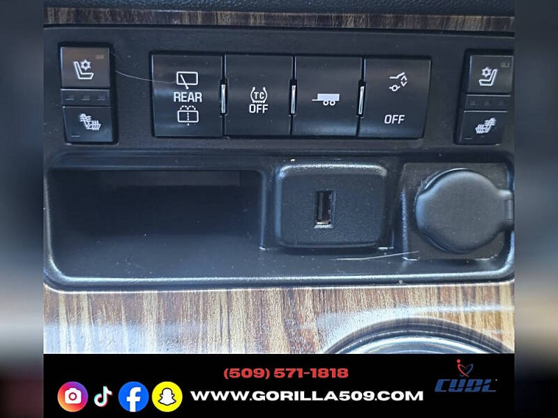 2016 GMC Acadia Denali