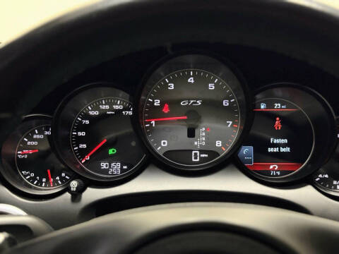 2014 Porsche Cayenne GTS