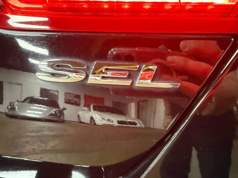 2016 Ford Taurus SEL
