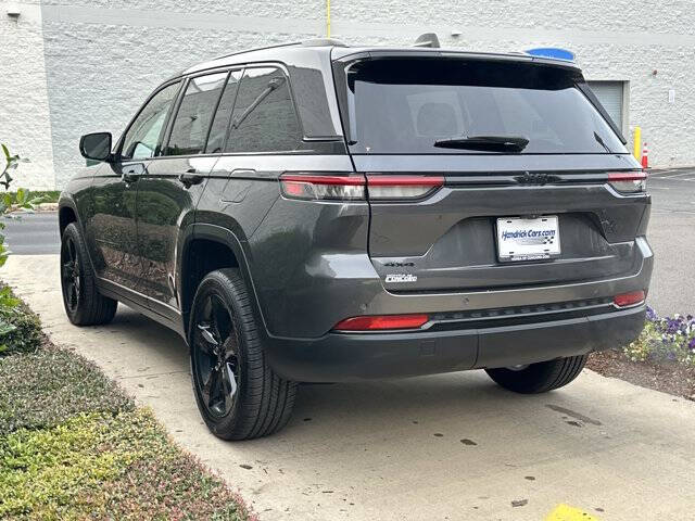 2022 Jeep Grand Cherokee Altitude