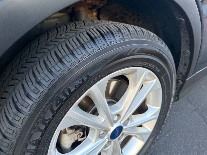 2018 Ford Escape SE