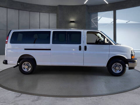 2025 Chevrolet Express LT 3500