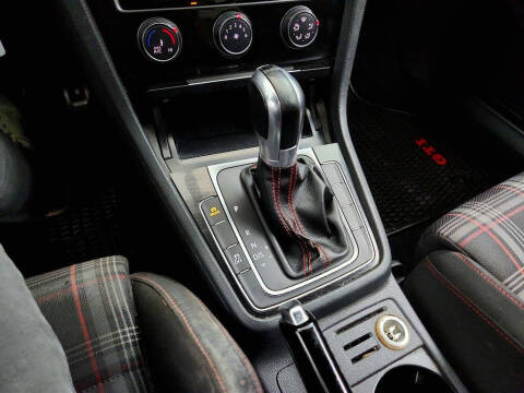 2016 Volkswagen Golf GTI S