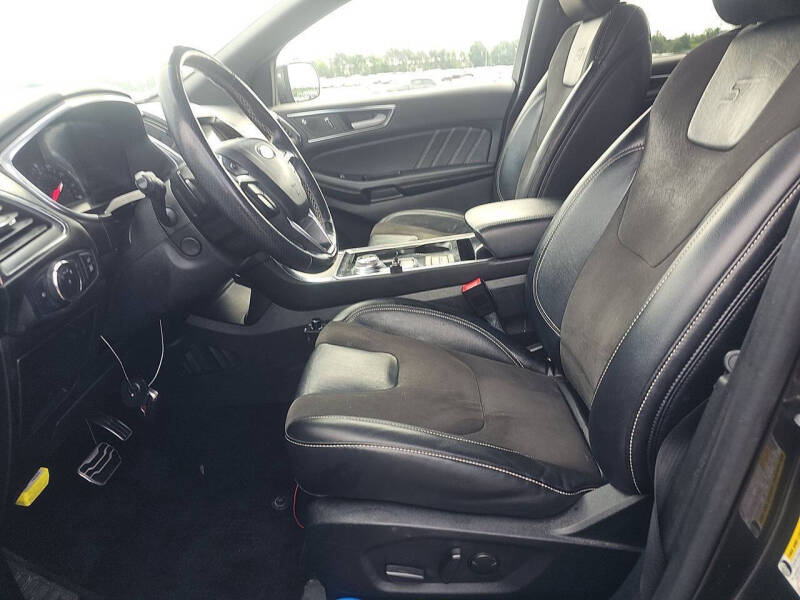 2020 Ford Edge ST