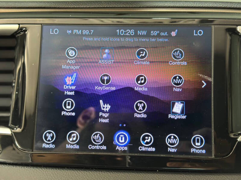 2017 Chrysler Pacifica Touring-L