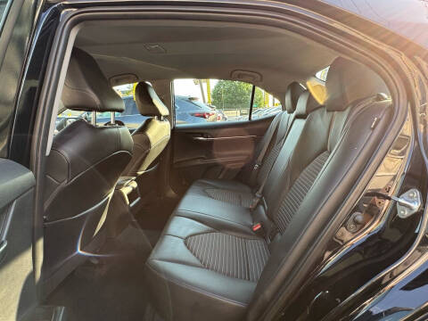 2022 Toyota Camry SE