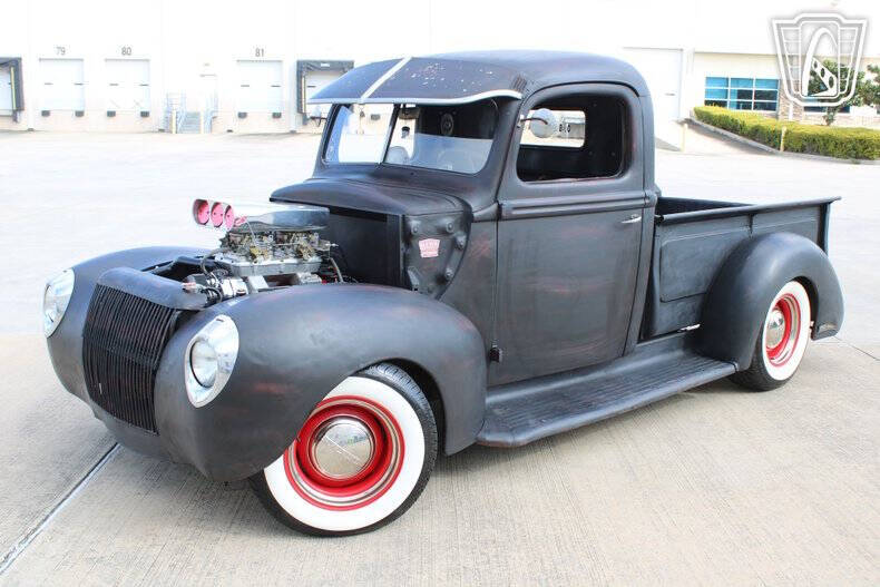 1947 Ford F-100