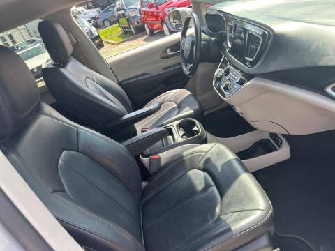 2017 Chrysler Pacifica