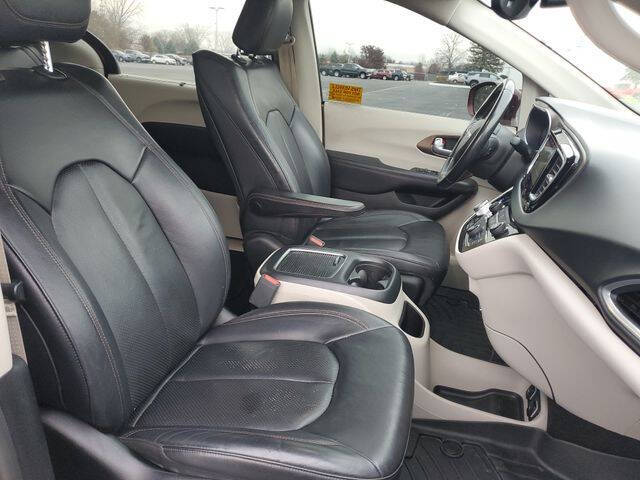 2018 Chrysler Pacifica Touring L Plus