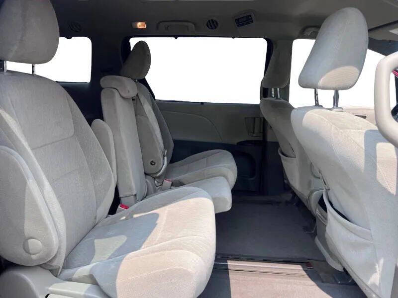 2015 Toyota Sienna