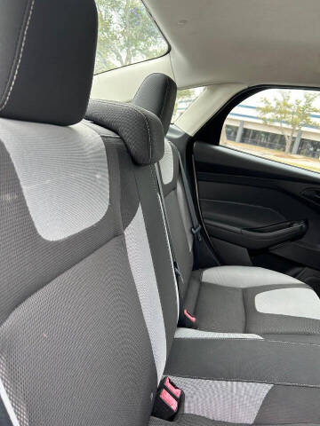 2012 Ford Focus SE
