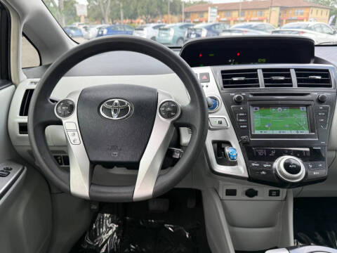 2014 Toyota Prius v Three