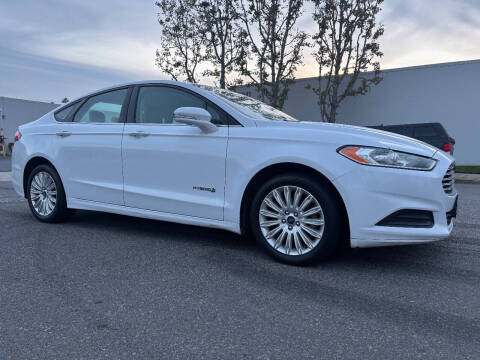 2014 Ford Fusion Hybrid SE