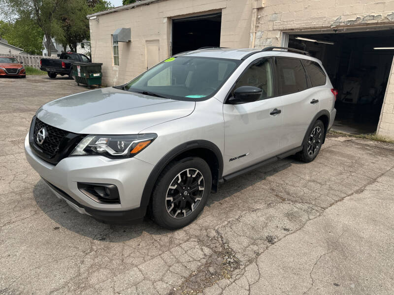 2019 Nissan Pathfinder for sale at PAPERLAND MOTORS - Fresh Inventory in Green Bay WI