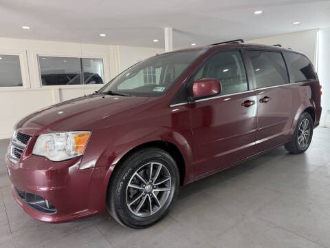 2017 Dodge Grand Caravan SXT Photo