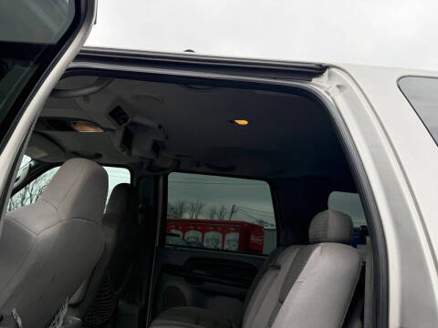 2005 Ford Excursion XLT