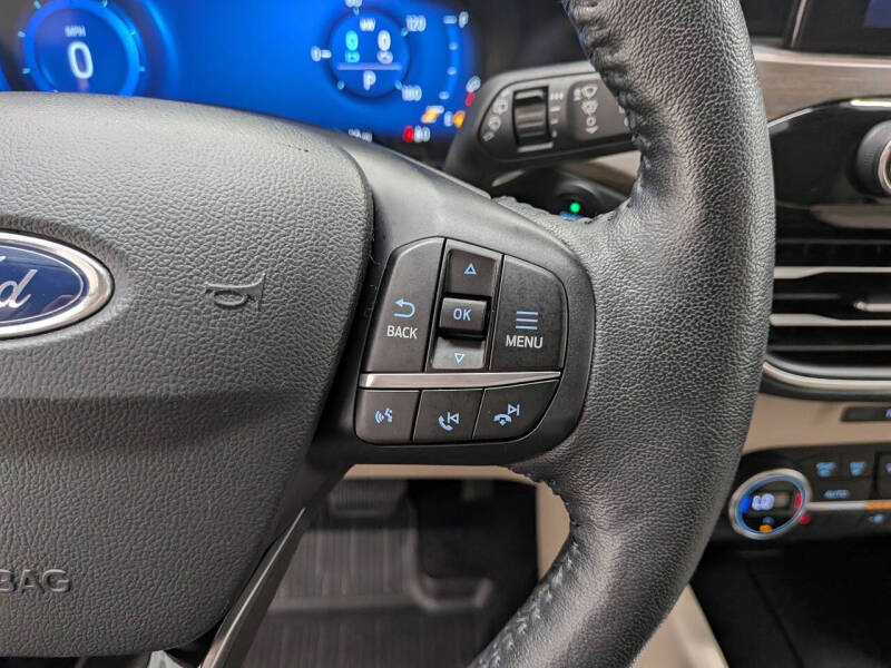 2020 Ford Escape Hybrid Titanium