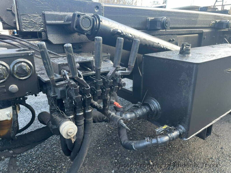 2008 Mack Granite