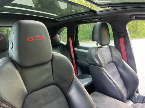 2017 Porsche Cayenne GTS