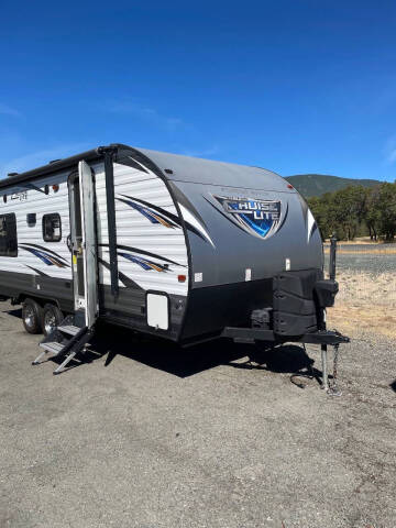 2018 Forest River SALEM CRUISE LITE 191RDXL for sale at Oregon RV Outlet LLC in Grants Pass OR