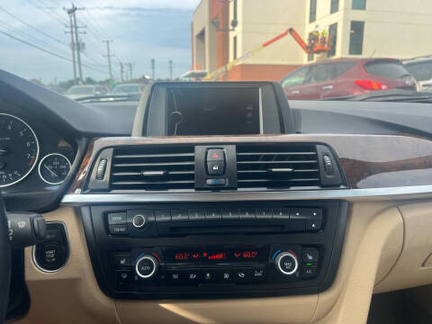 2013 BMW 3 Series 328i