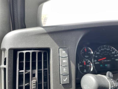 2024 Chevrolet Express 2500