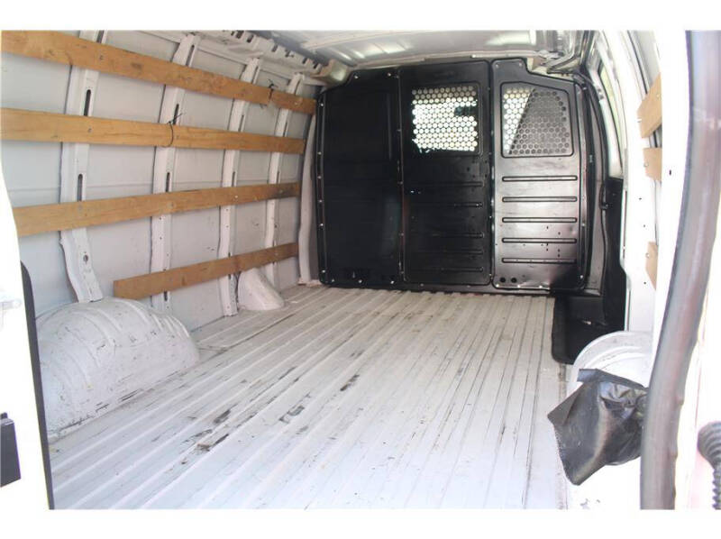 2020 GMC Savana 2500