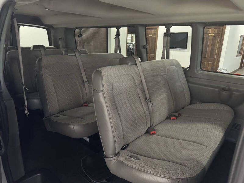 2024 Chevrolet Express LT 3500