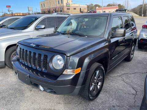 2015 Jeep Patriot for sale at Greg's Auto Sales in Poplar Bluff MO