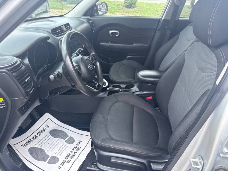 2019 Kia Soul +
