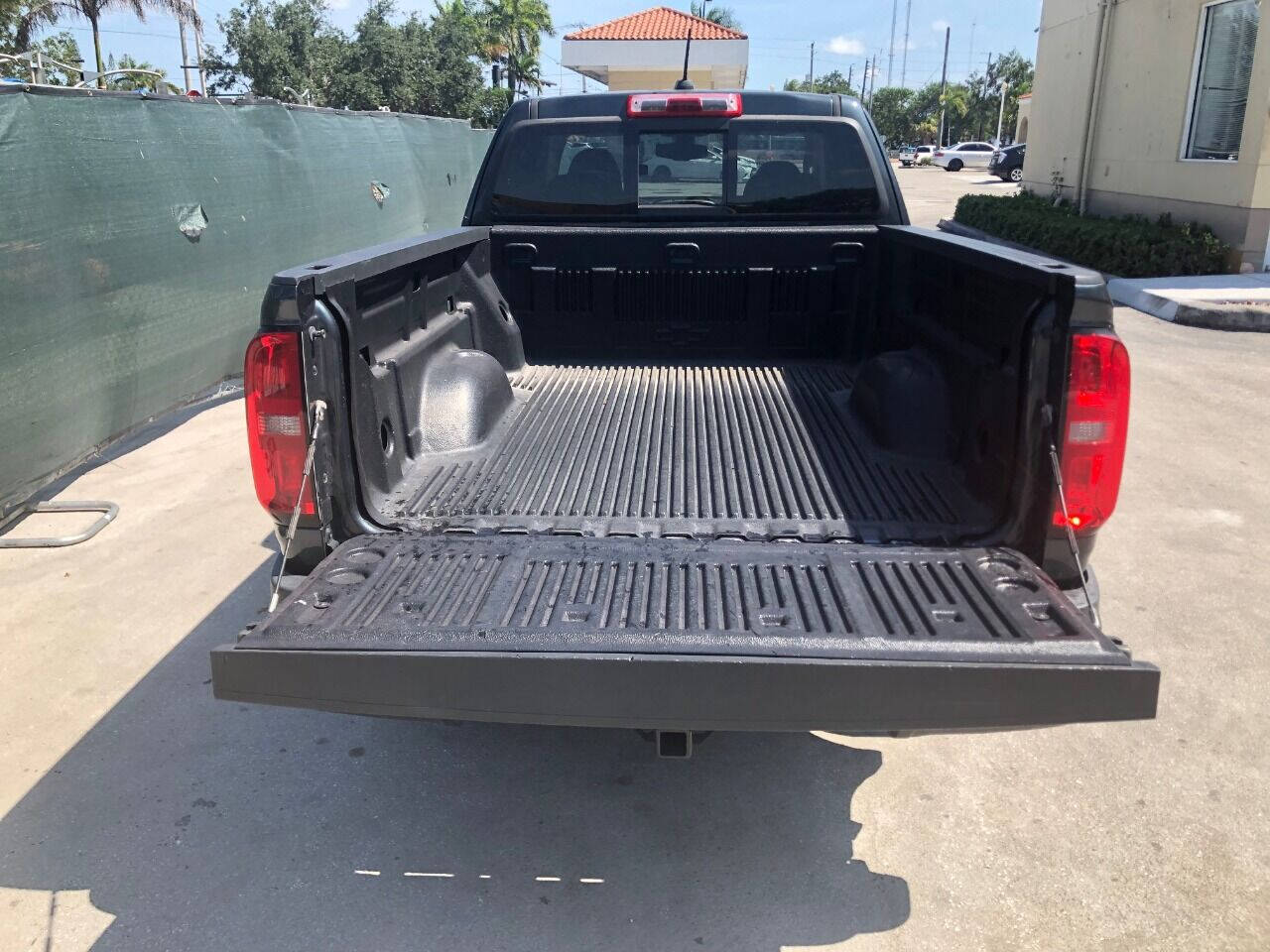 2017 Chevrolet Colorado  - $14,500