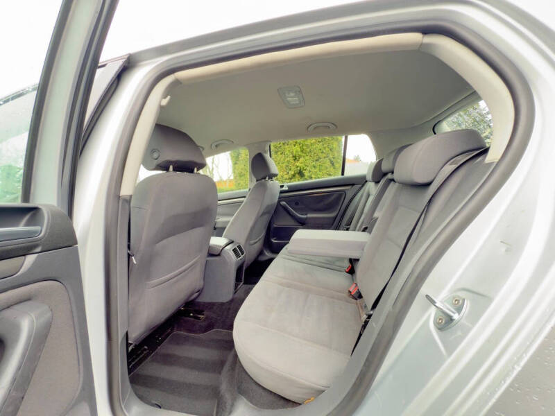 2006 Volkswagen Rabbit