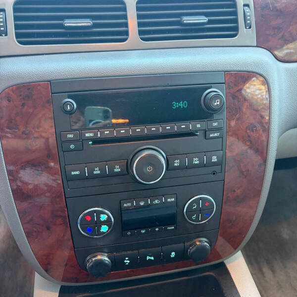 2013 Chevrolet Suburban LT