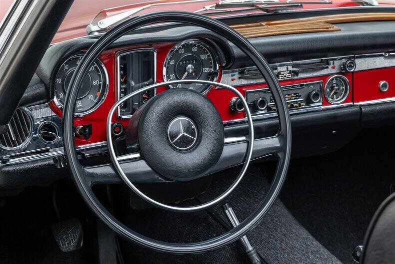 1971 Mercedes-Benz 280-Class